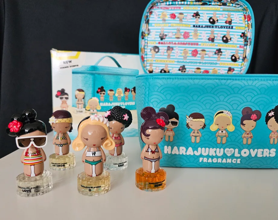 Harajuku Lovers Perfume Set - Collector's Edition image indicator(2)