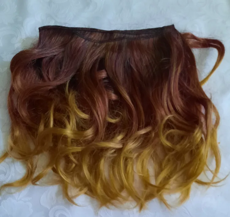 Set Of 7 Weave In Hair Extensions - Ombre Brown to Blonde image indicator(2)