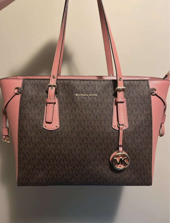 Michael Kors Voyager Medium Top Zip Tote