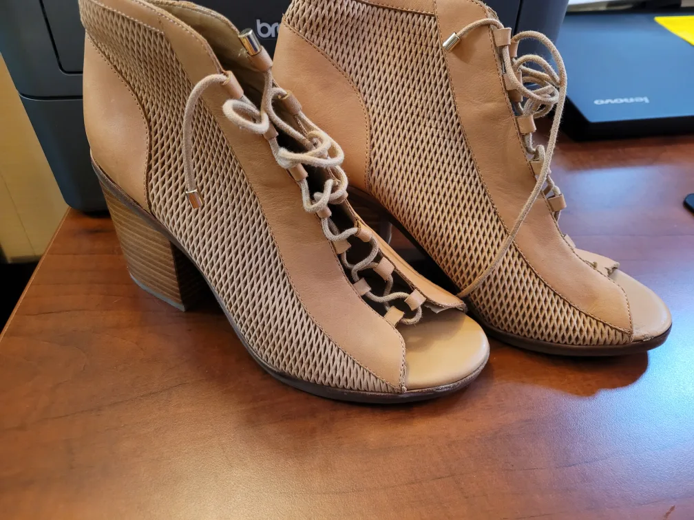 ALDO Women's Tan Leather Open-Toe Booties, Size US 8.5 image indicator(6)