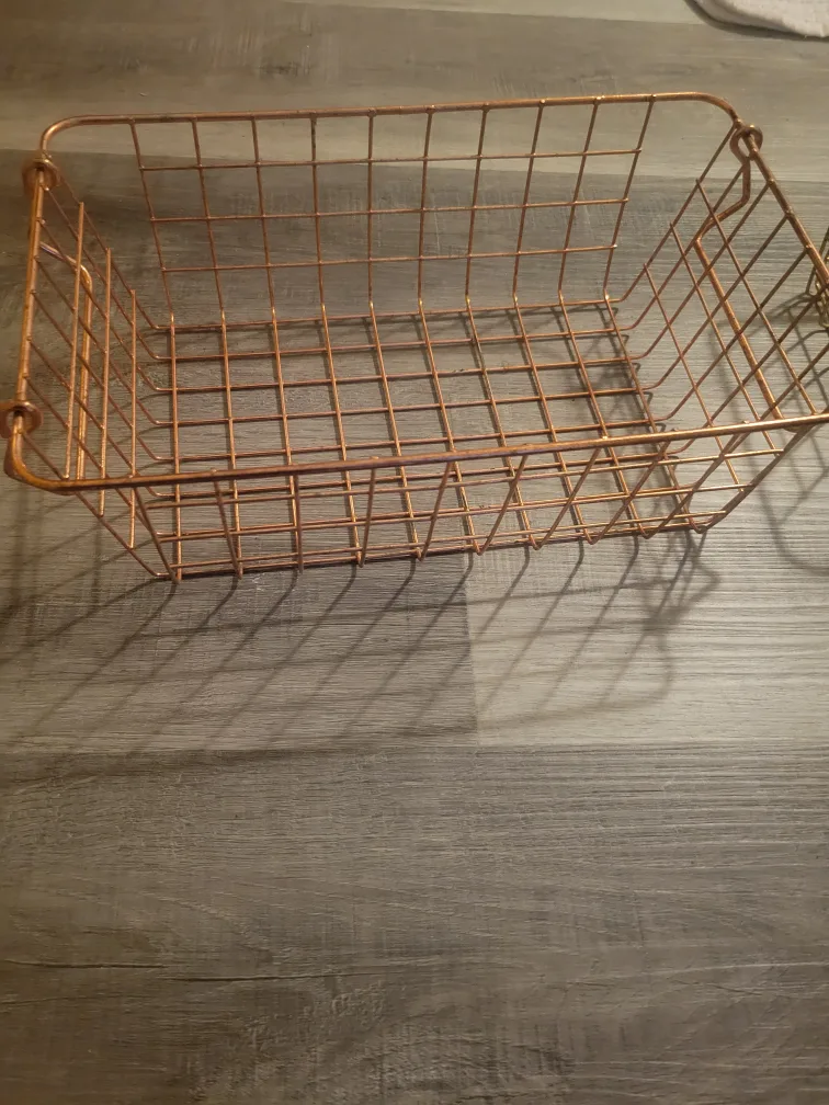 Set of Two Metal Wire Baskets - Rose Gold & Gold #freecycle image indicator(2)