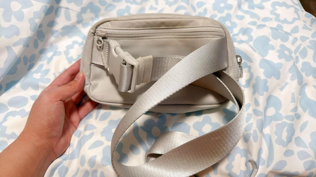 Lululemon Waist Bag - Neutral Colour image indicator(2)