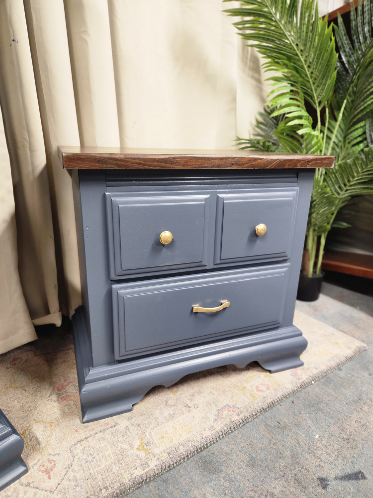 Refurbished Blue Dresser and Nightstand Set - photo 4