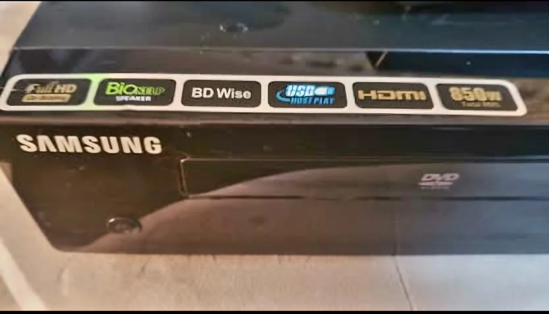 Samsung Home Theatre System / Blu-ray / DVD image indicator(3)