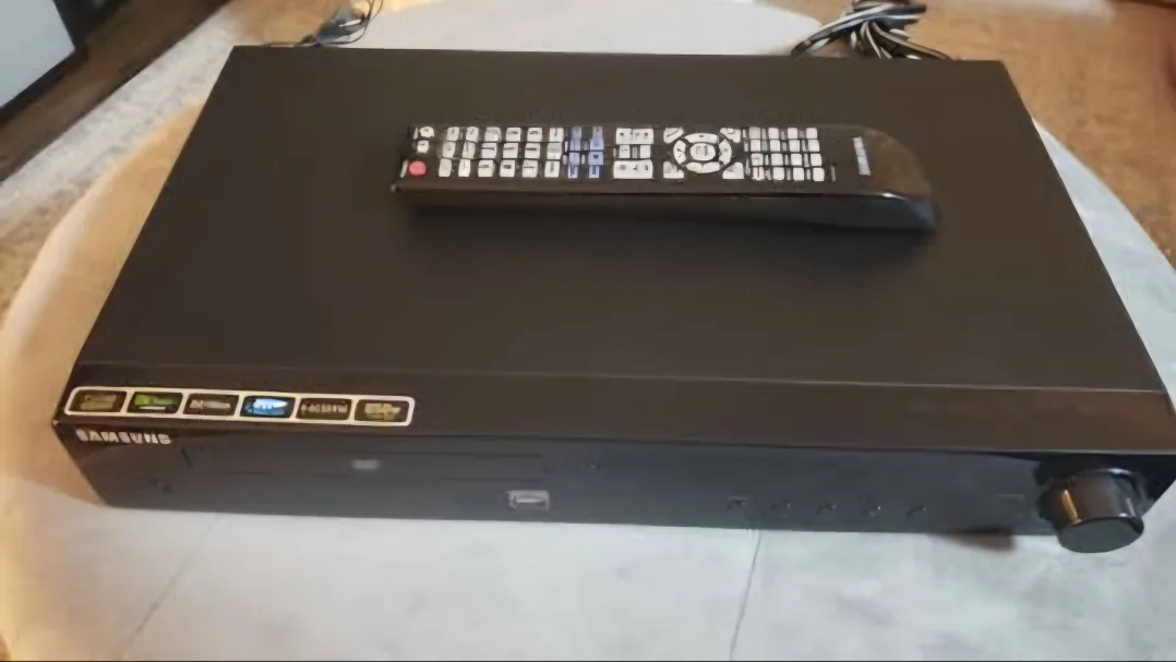 Samsung Home Theatre System / Blu-ray / DVD image indicator(5)