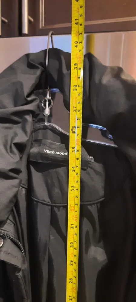 Gently Used Vero Moda Black Puffer Coat Women's XS 🏈 image indicator(4)