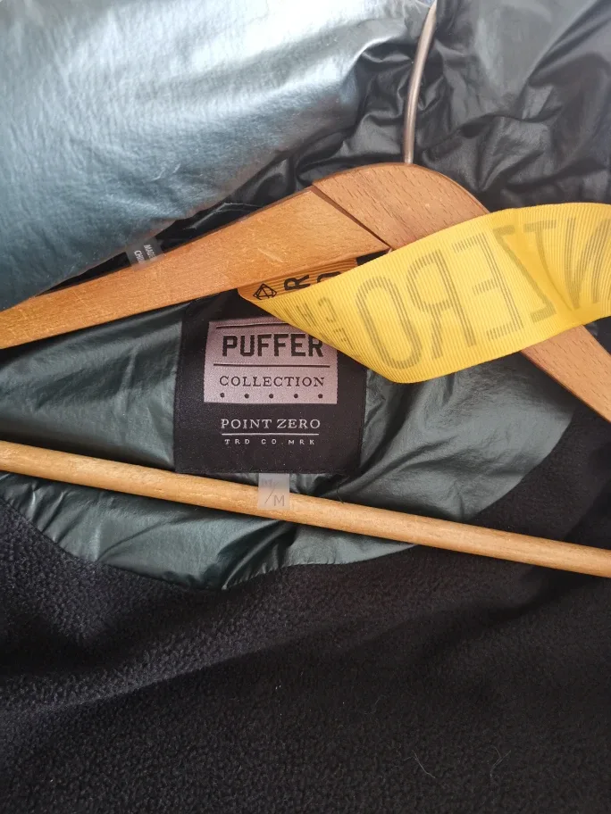 like new Point Zero Puffer Jacket - Size M image indicator(5)