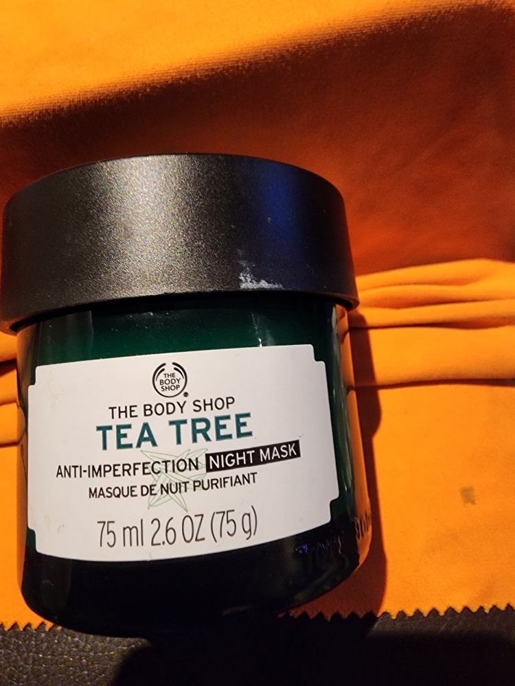 The Body Shop Tea Tree Anti-Imperfection Night Mask