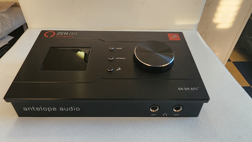 Antelope Audio Zen Go Synergy Core USB Type-C Audio Interface