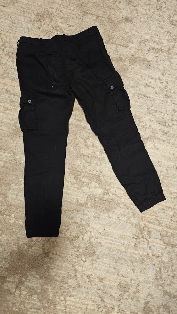 Garage Black Cargo Pants - Size 3 image indicator(4)