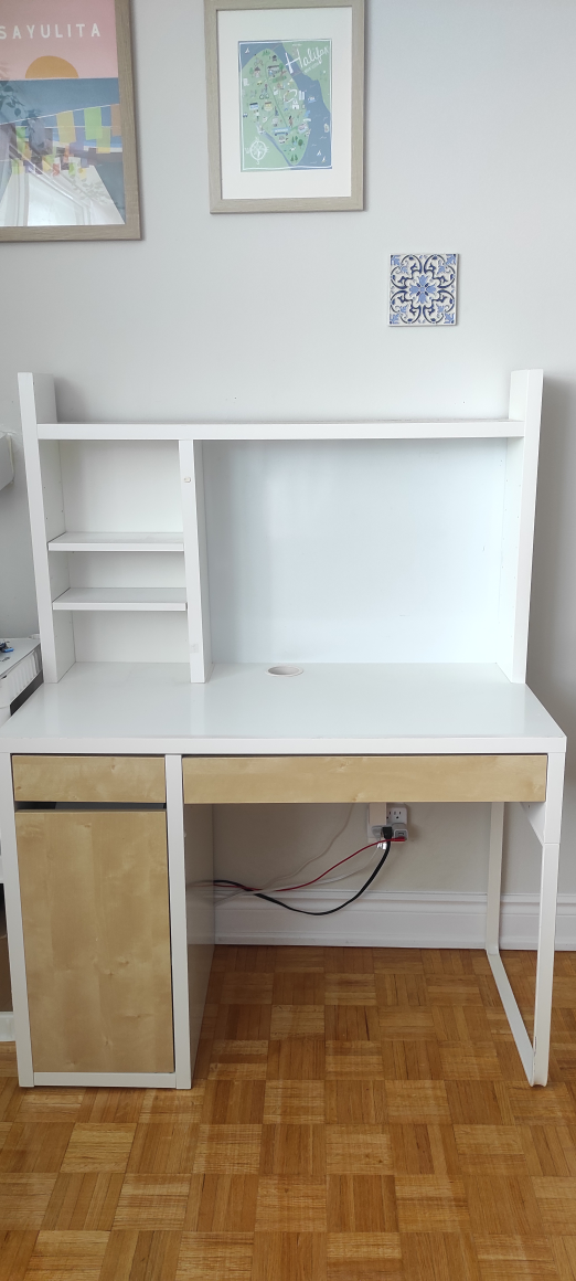 IKEA MICKE desk