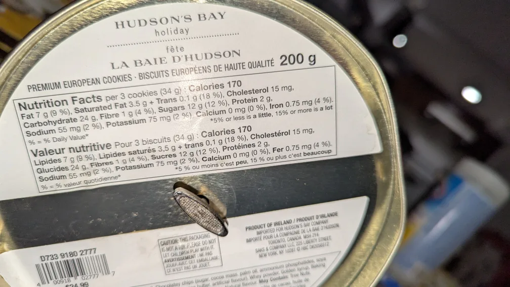 Hudson's Bay Holiday Cookie Tin image indicator(4)