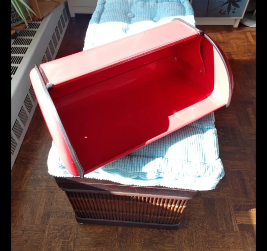 Bread Box - Red Metal image indicator(3)