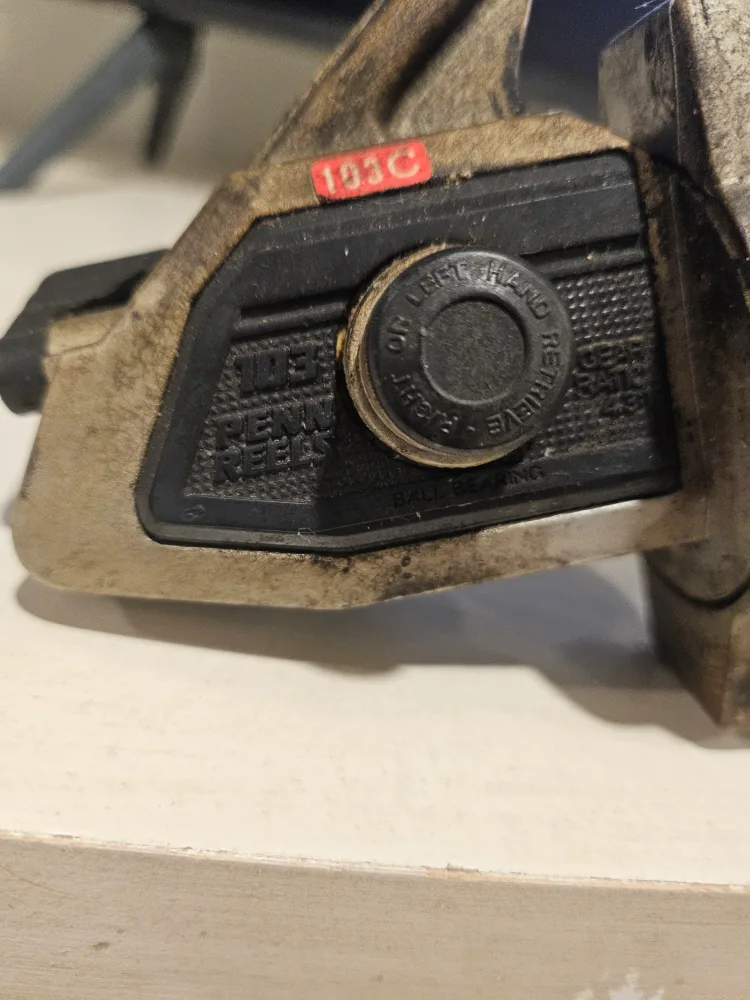 Vintage Penn Reel 103C Fishing Reel image indicator(2)