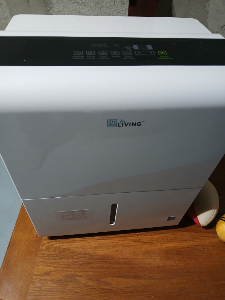 Living Dehumidifier