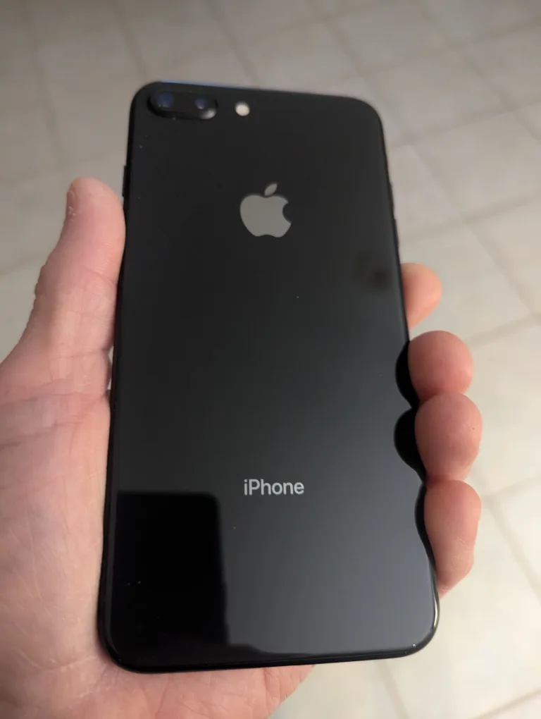 iPhone 8 plus 64gb new condition 93 battery health image indicator(2)