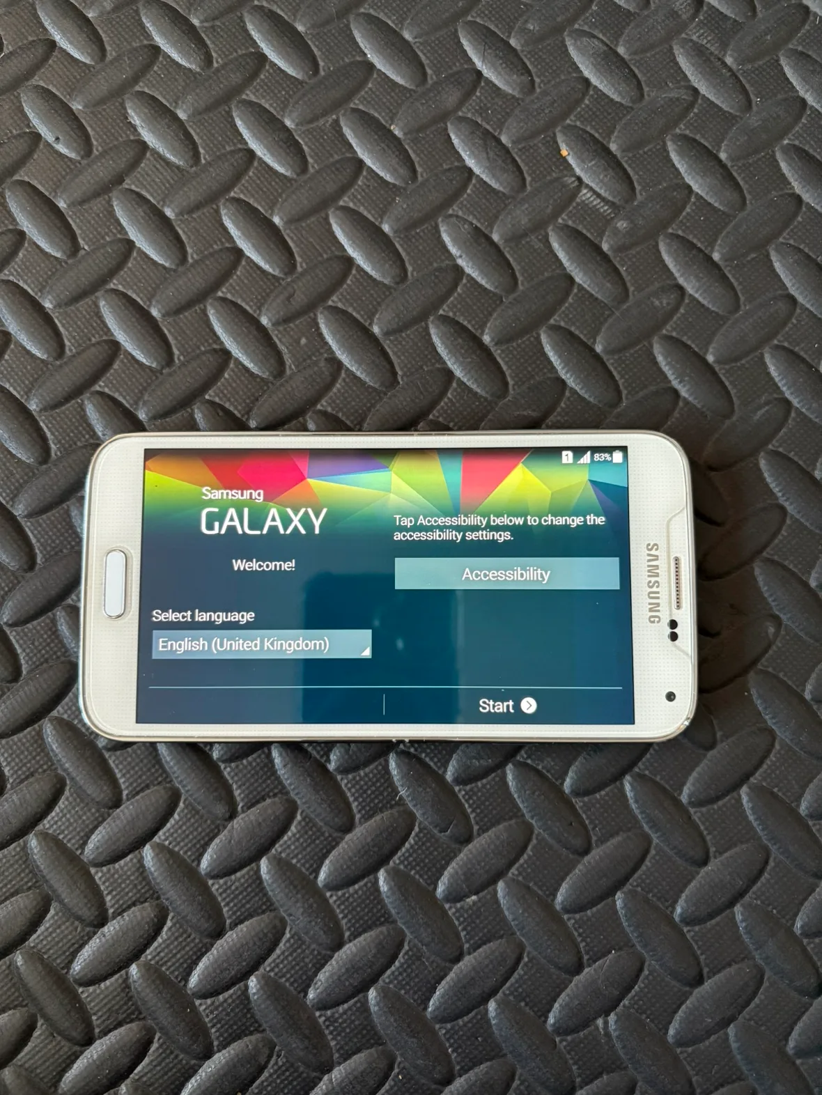 Samsung Galaxy S5 - White -like new image indicator(4)