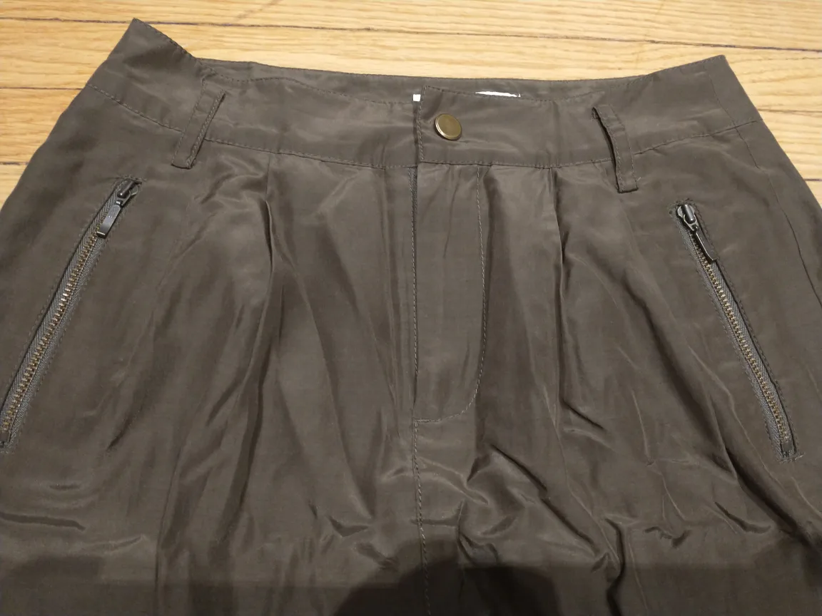 Army green Banana Republic silk skirt image indicator(2)