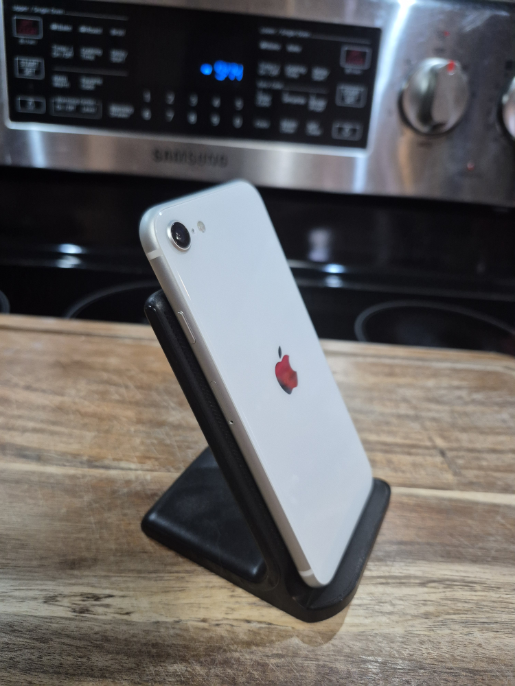 iPhone SE (2nd generation) - White 64GB - photo 2
