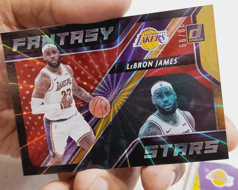 LeBron James lot 3 cards image indicator(4)