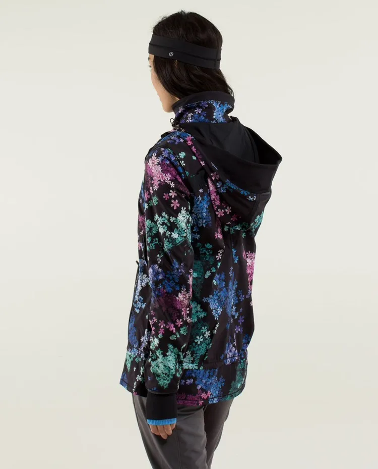 Lululemon Jacket image indicator(4)