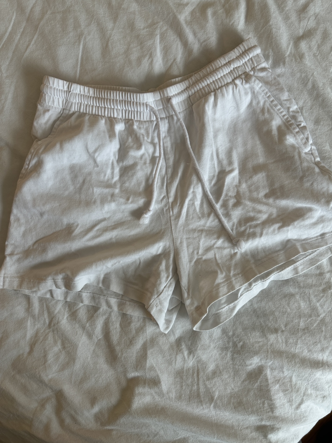 Wilfred free white linen shorts