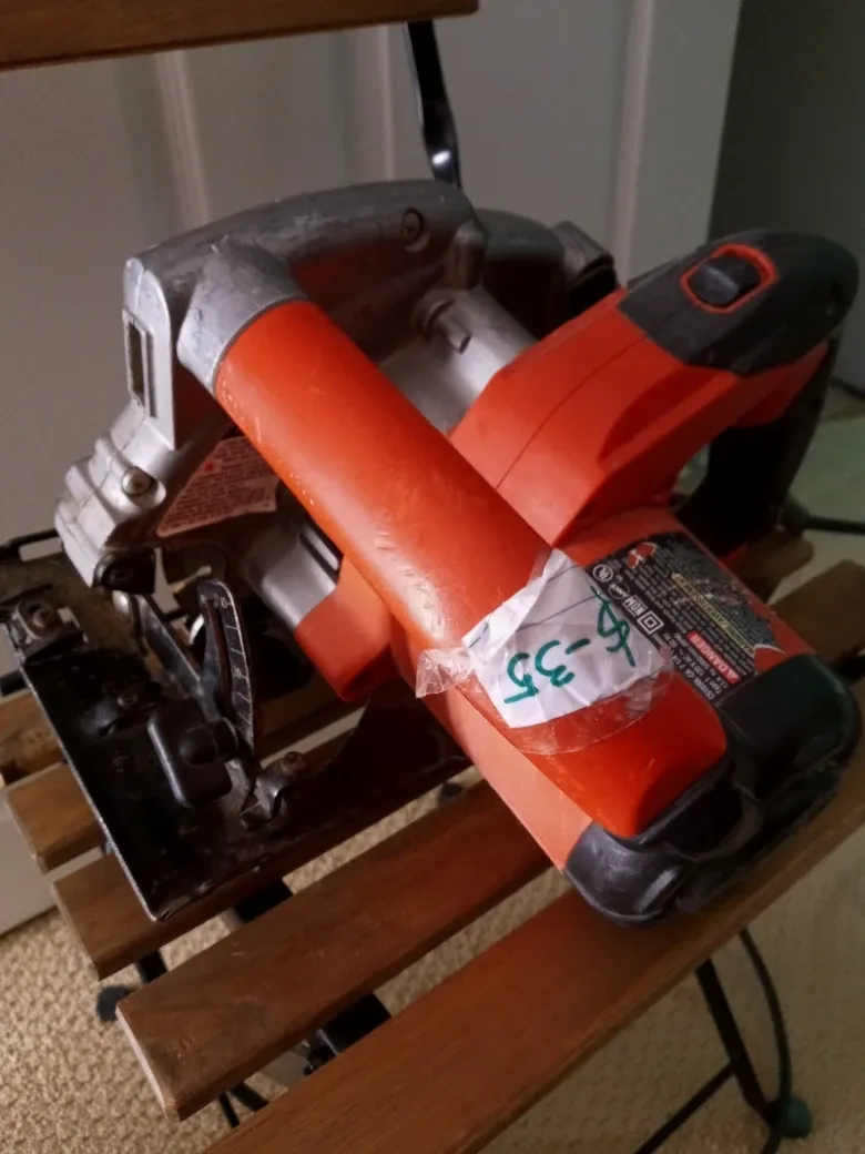 Black & Decker circular saw image indicator(2)