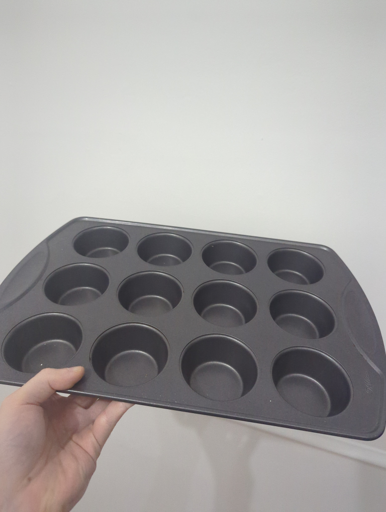 12-Cup Muffin Pan