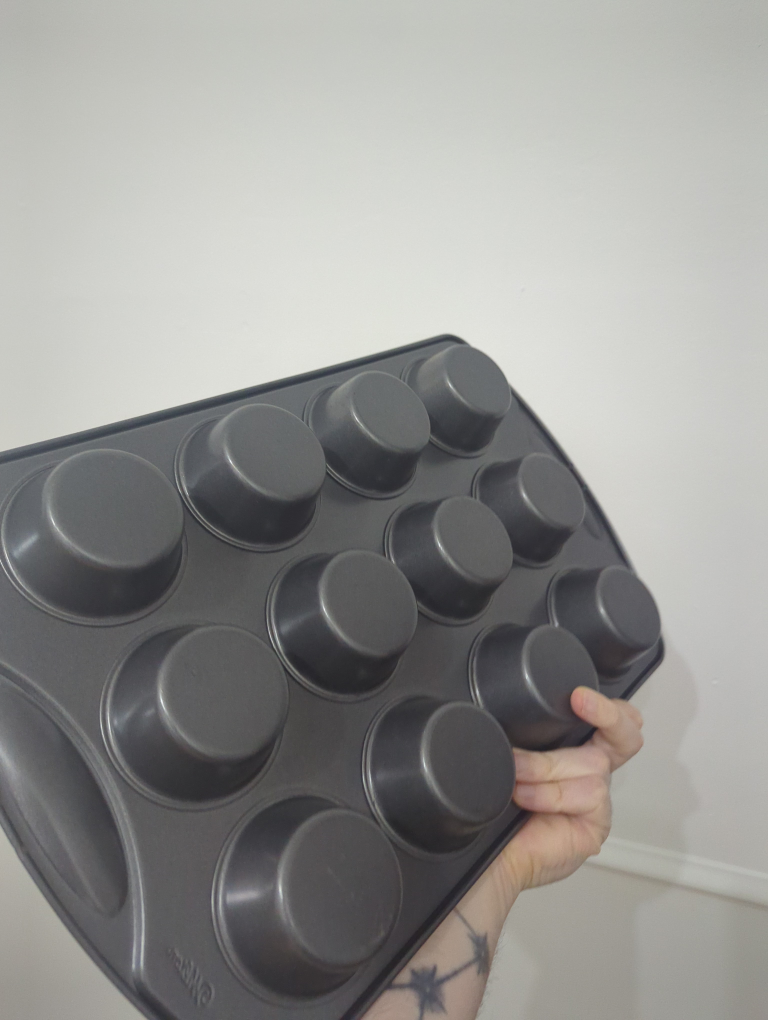 12-Cup Muffin Pan - photo 2