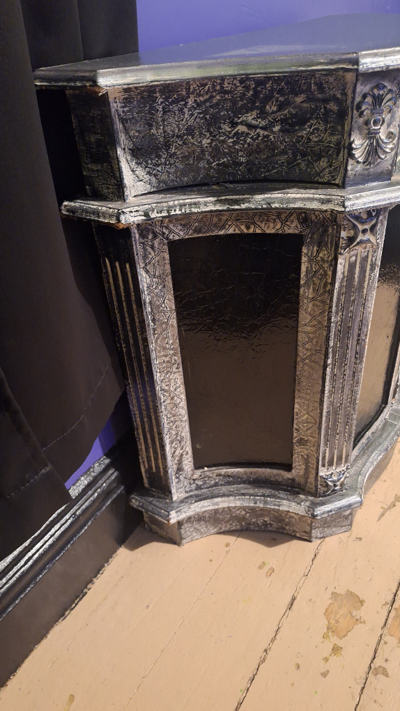 Unique curved cabinet - photo 2
