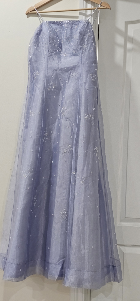 Lavender embellished formal gown - photo 2
