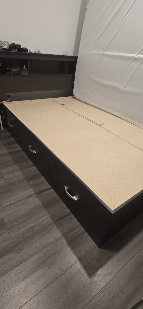 Queen Storage Bed Frame with 6-Drawer Dresser