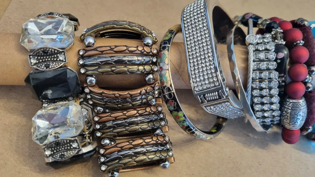 Bracelet Bundle, 30+ Bracelets! image indicator(3)