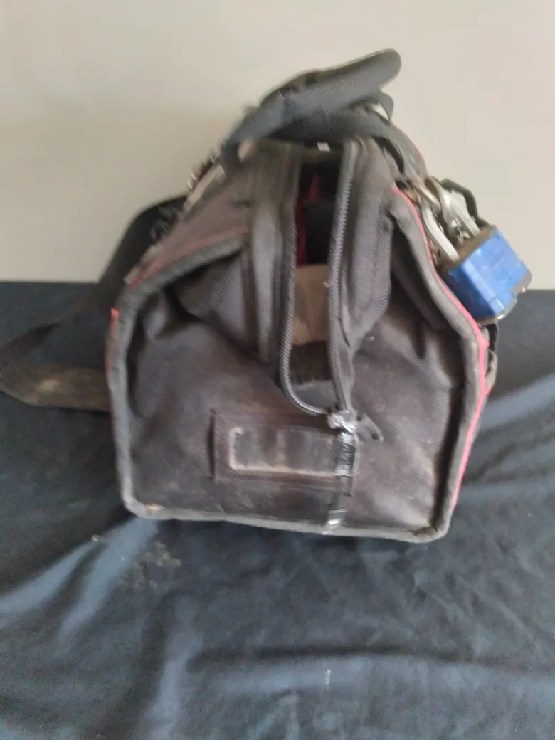 Husky Tool Bag image indicator(2)