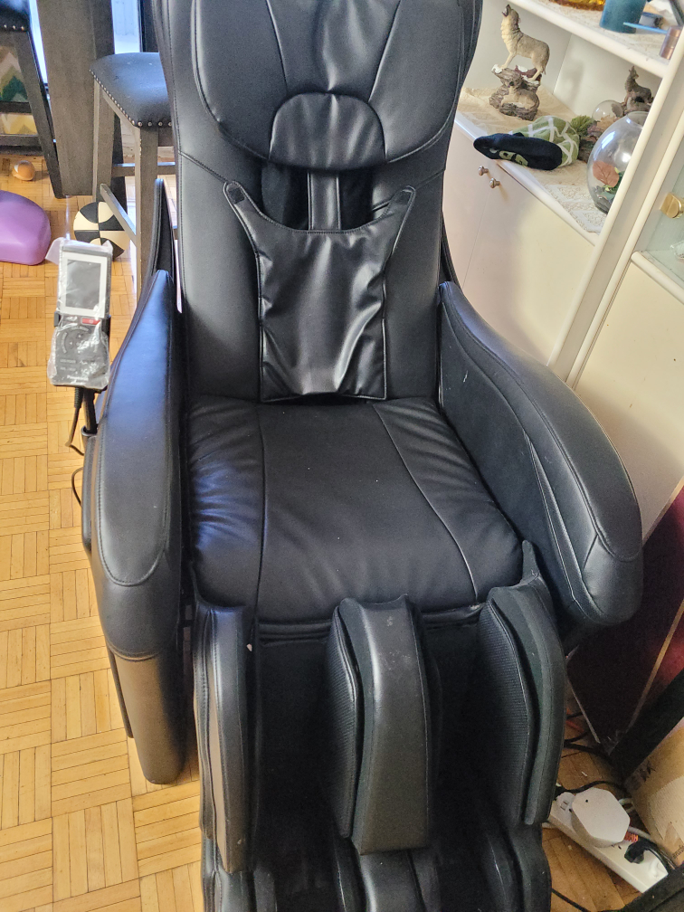 Panasonic EP-MA03 Massage Chair - photo 2