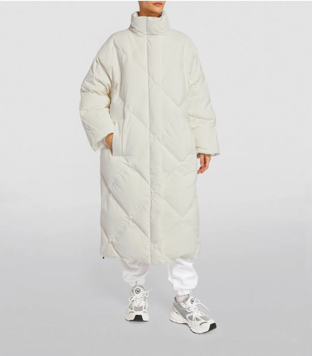 BRAND NEW Stand Studio Anissa Oversized Quilted Down Coat image indicator(2)