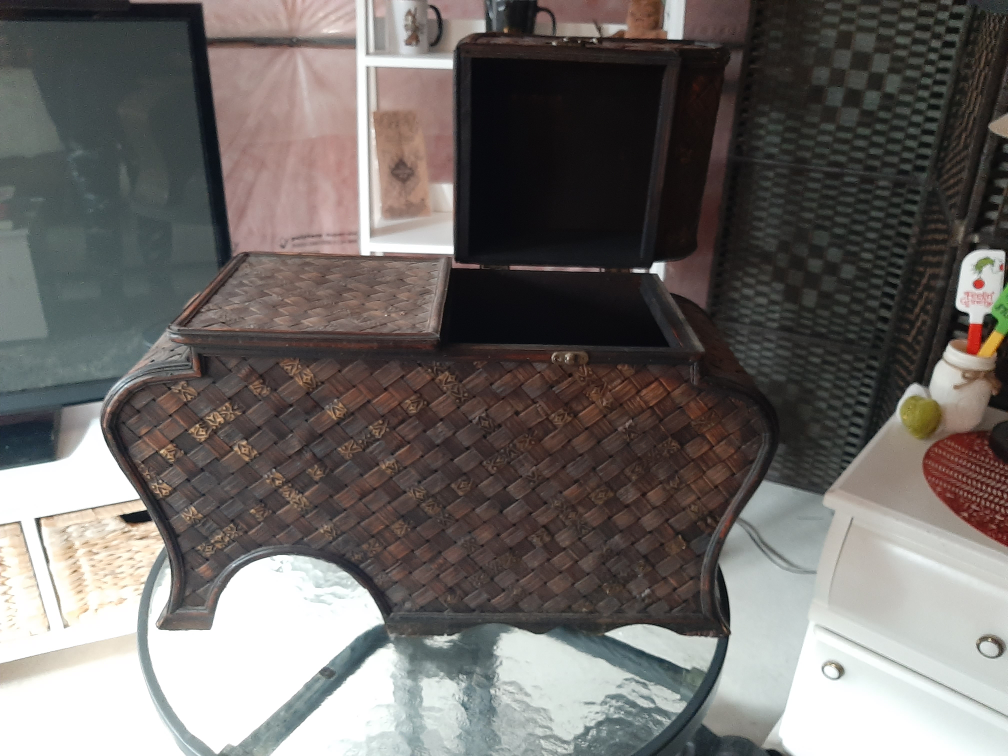 Unique Woven Rattan Storage Chest - photo 2