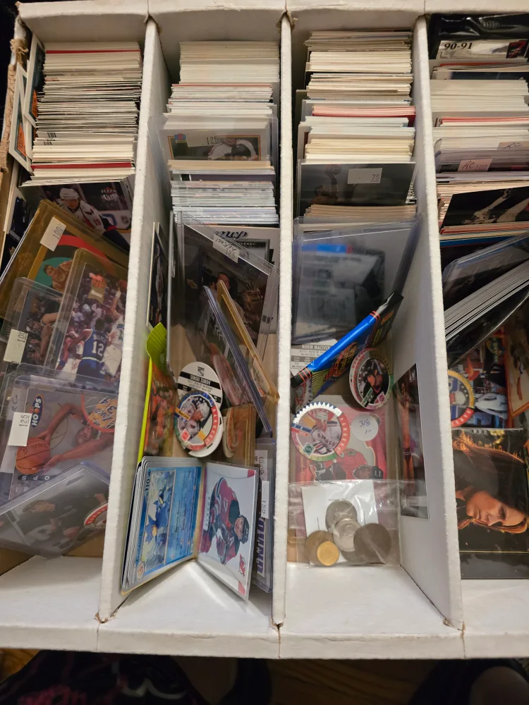 Large Collection of Sports Trading Cards and Memorabilia thumbnail