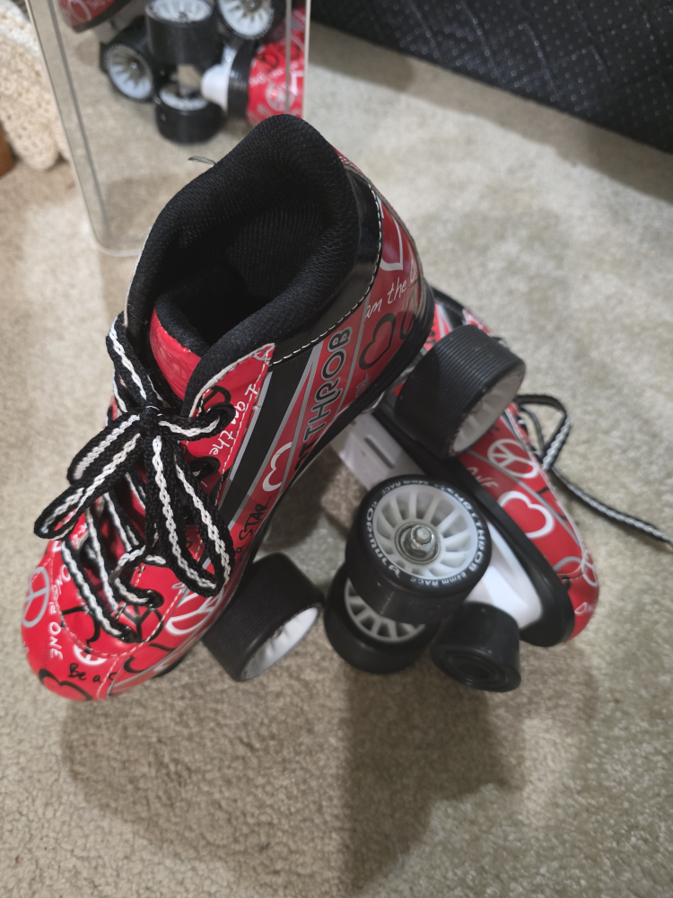 Heart Throb Roller Skates - Size Adjustable - photo 3