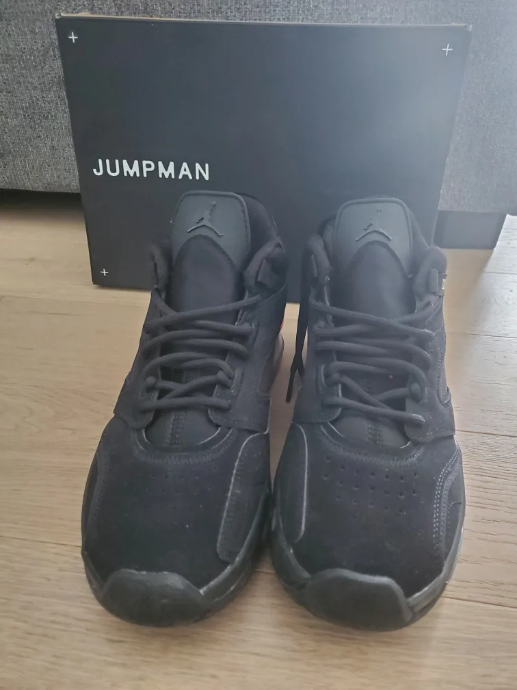 Womens Jordan Point Lane    Size 7 image indicator(4)