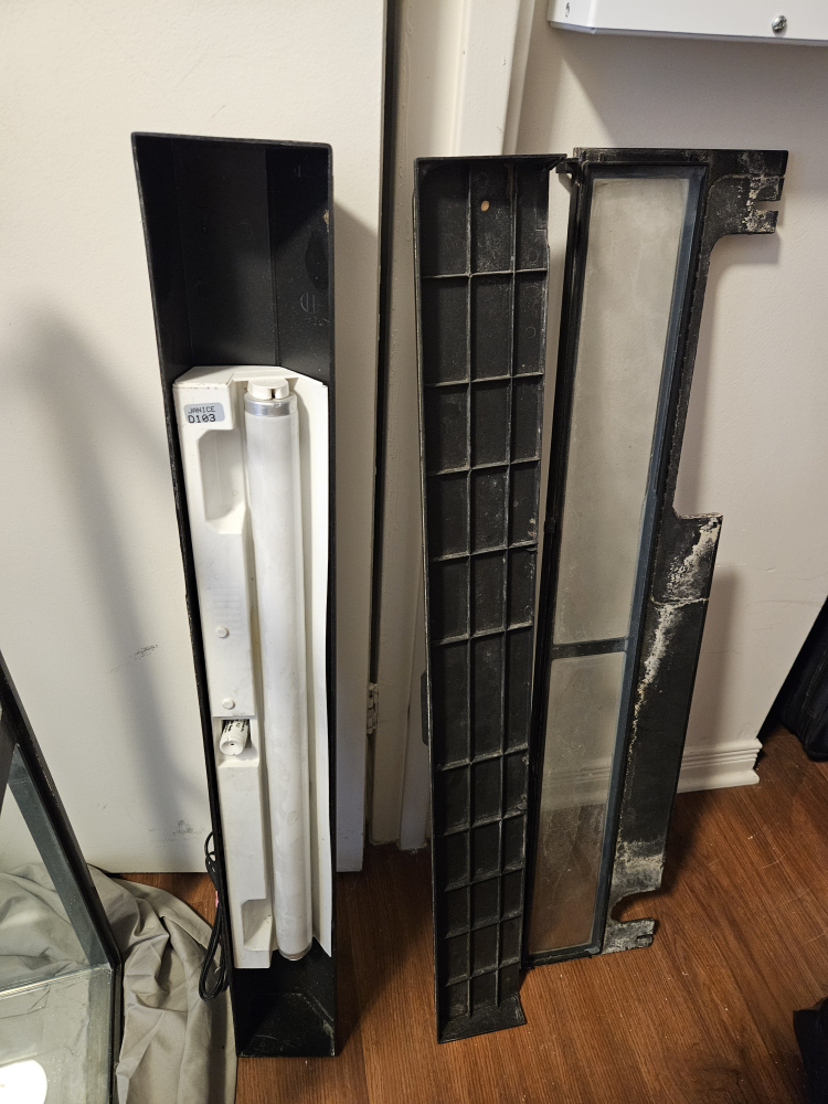 Large Glass Aquarium Tank with Light and Filter - photo 4
