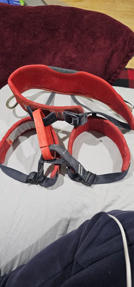 Black Diamond Unisex Climbing Harness image indicator(2)