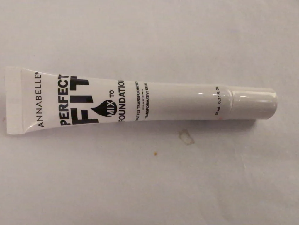 Annabelle Perfect Fit Mix to Foundation- unopened image indicator(2)