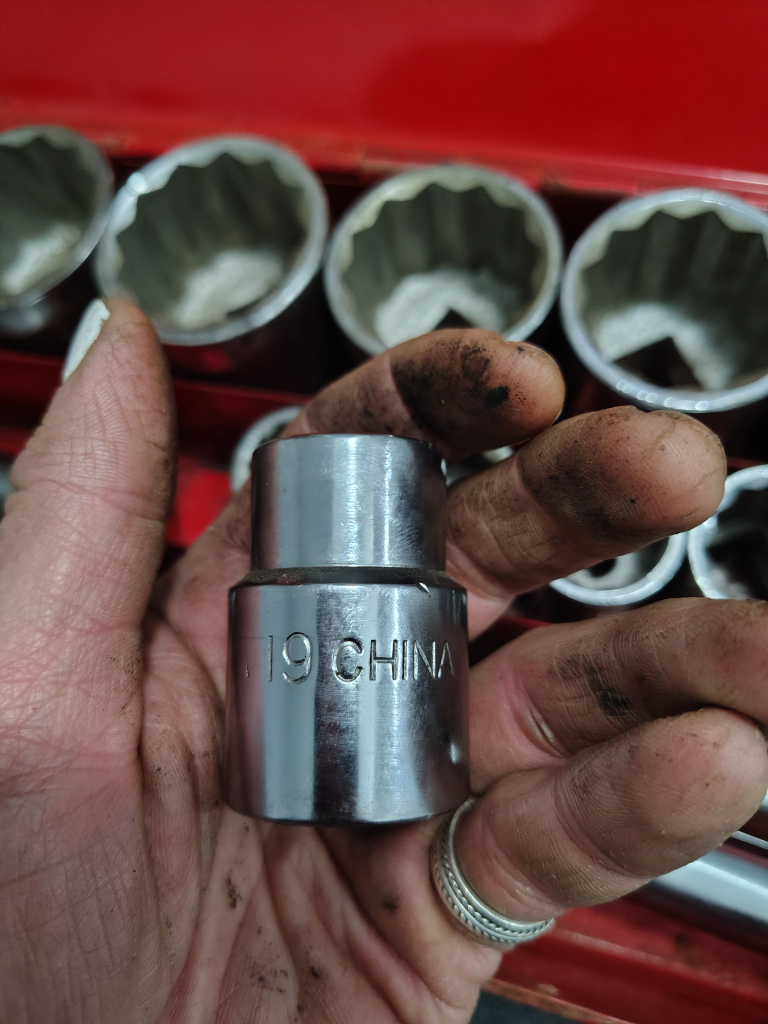 Vintage Socket Set with Ratchet - photo 3