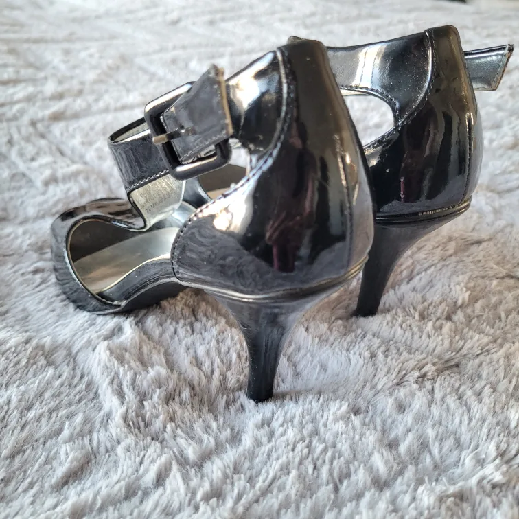George Black Heels - Size 6 image indicator(3)