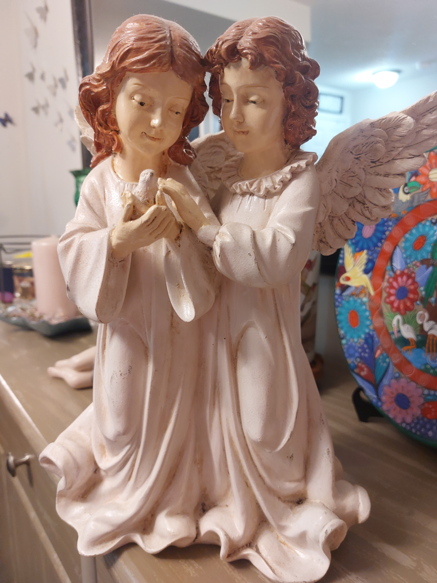 Pair of Cherubic Angels Figurine