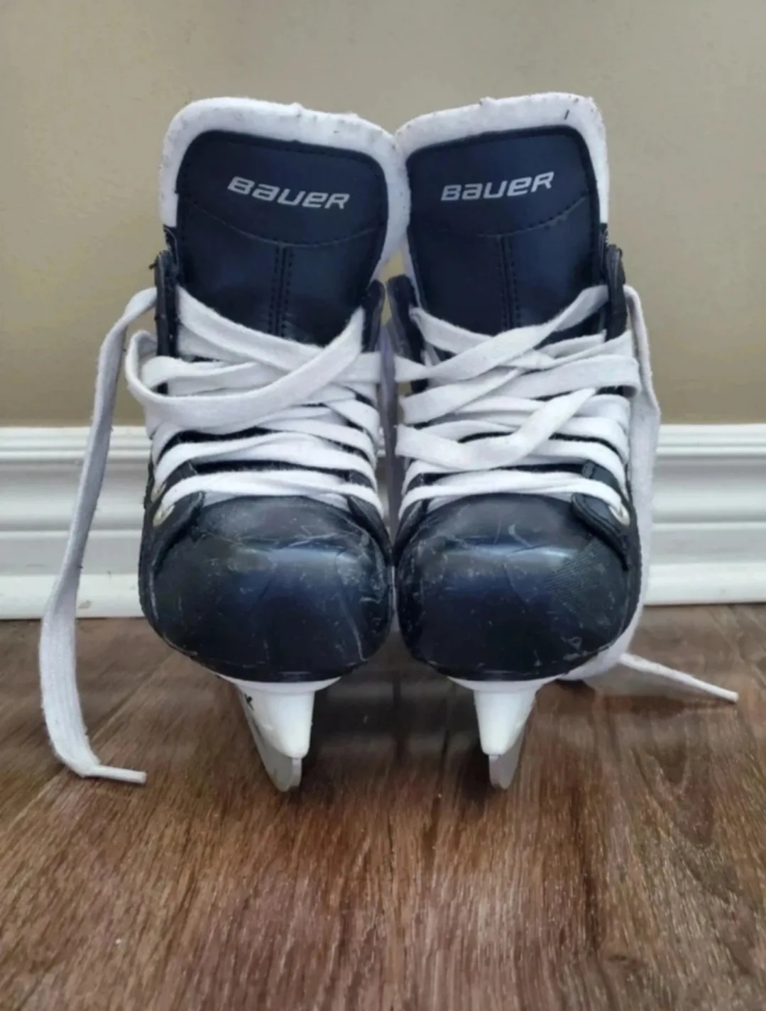 Bauer Hockey ice Skates Kids size US11 ❤ image indicator(4)