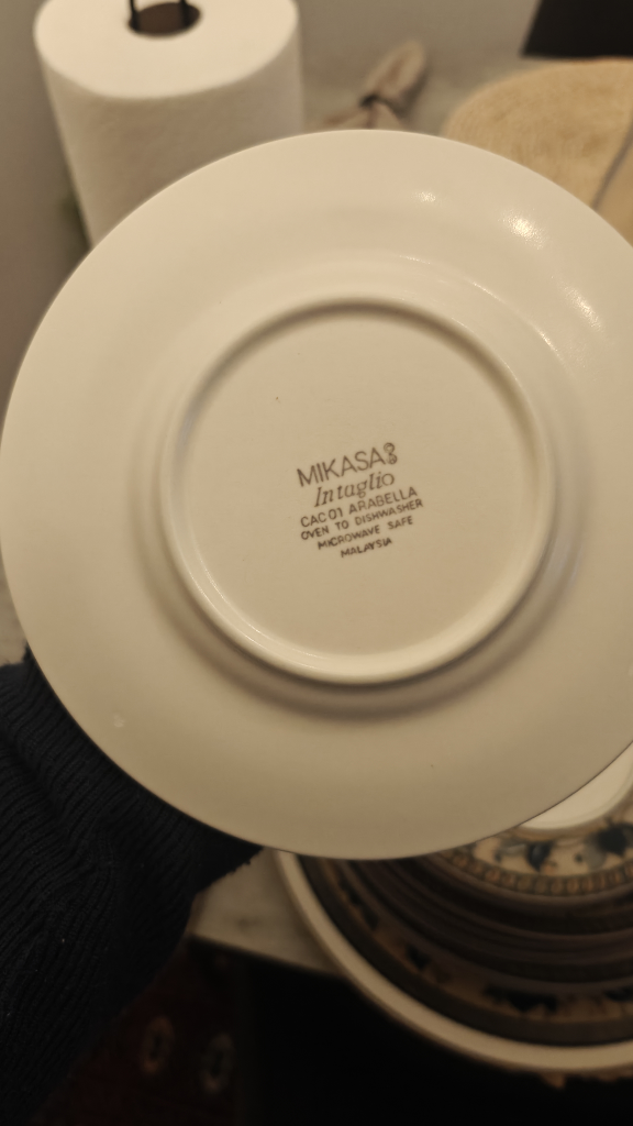 Mikasa Intaglio Arabella Dinnerware Set - photo 4
