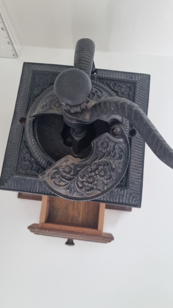 Antique Cast Iron Coffee Grinder with Wooden Base - photo 3