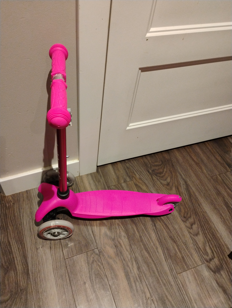 Pink Micro Mini 3-in-1 Scooter